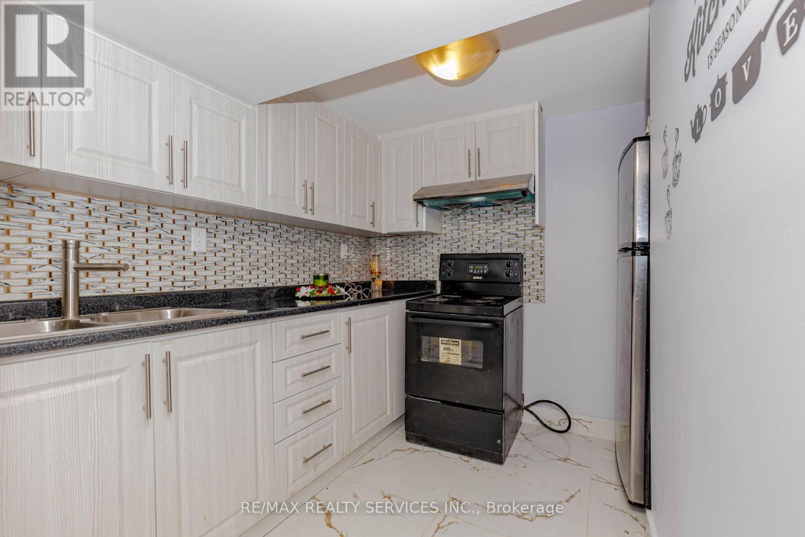 46 Elgin Drive, Brampton, Ontario  L6Y 1A8 - Photo 43 - W12705982