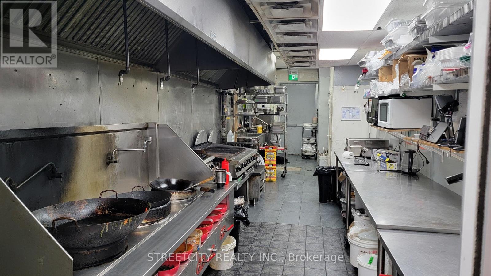 1016 OXFORD STREET E, London East, Ontario