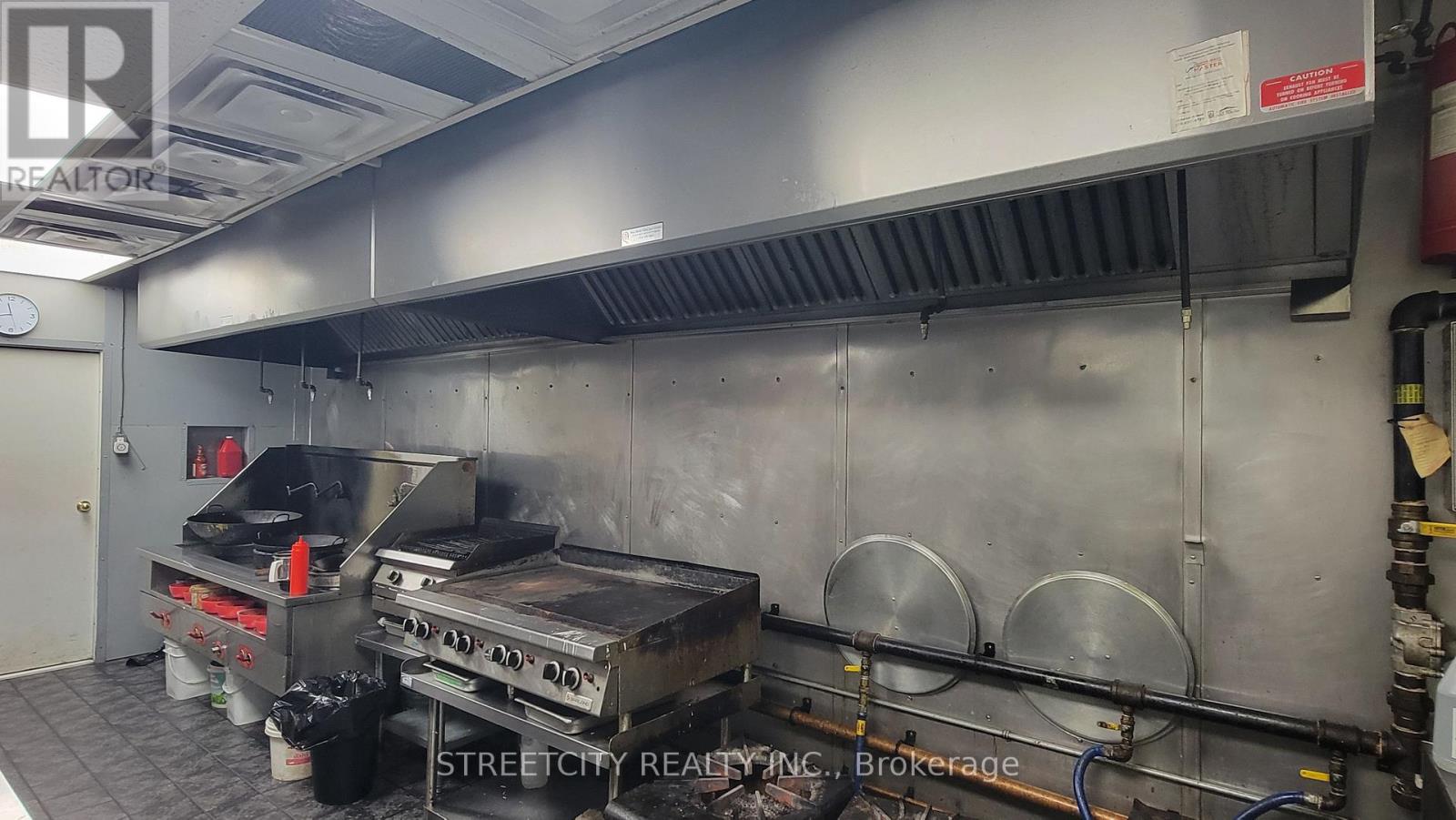 1016 Oxford Street E, London East, Ontario  N5Y 3K7 - Photo 10 - X12706056