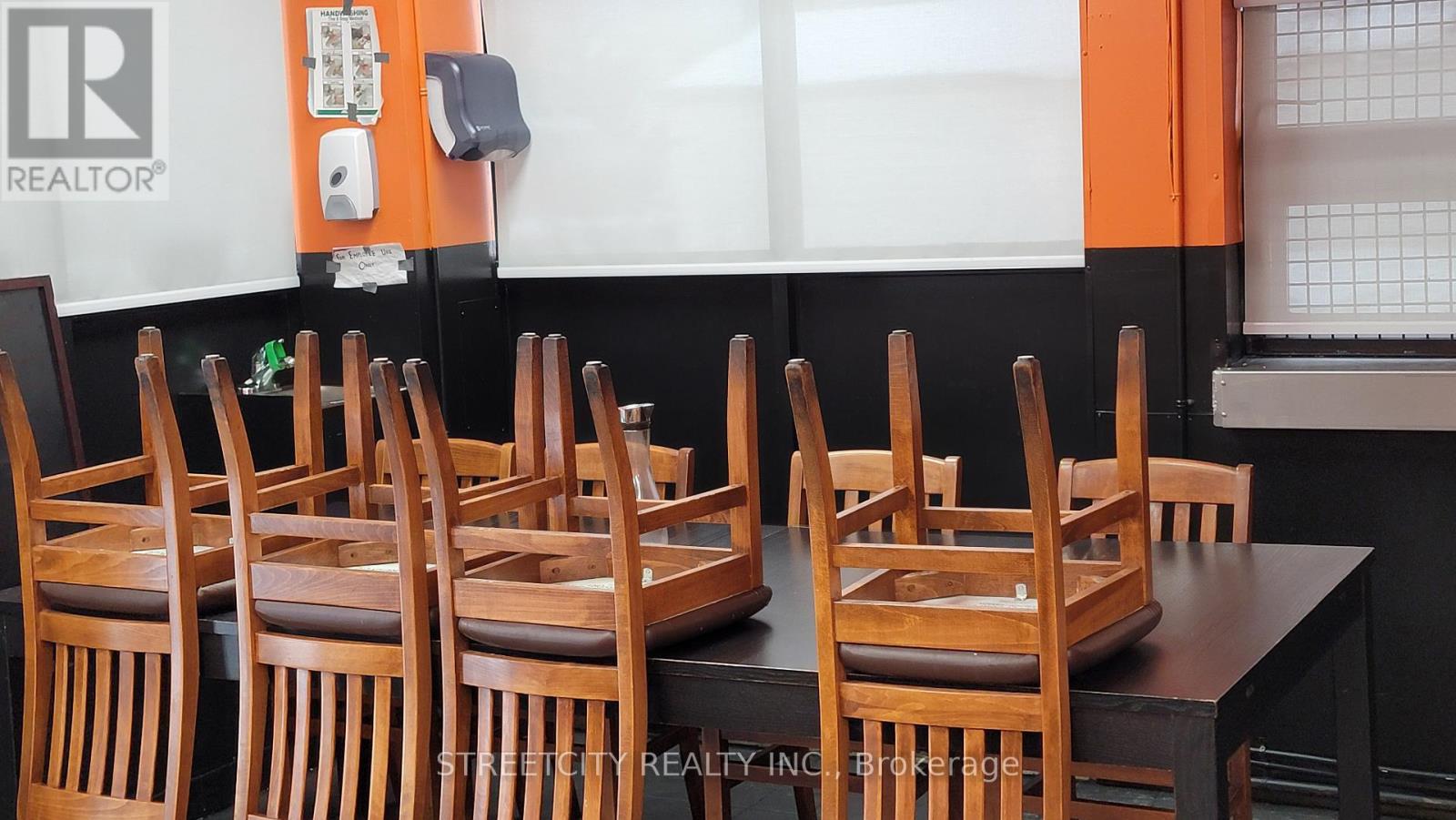 1016 Oxford Street E, London East, Ontario  N5Y 3K7 - Photo 4 - X12706056