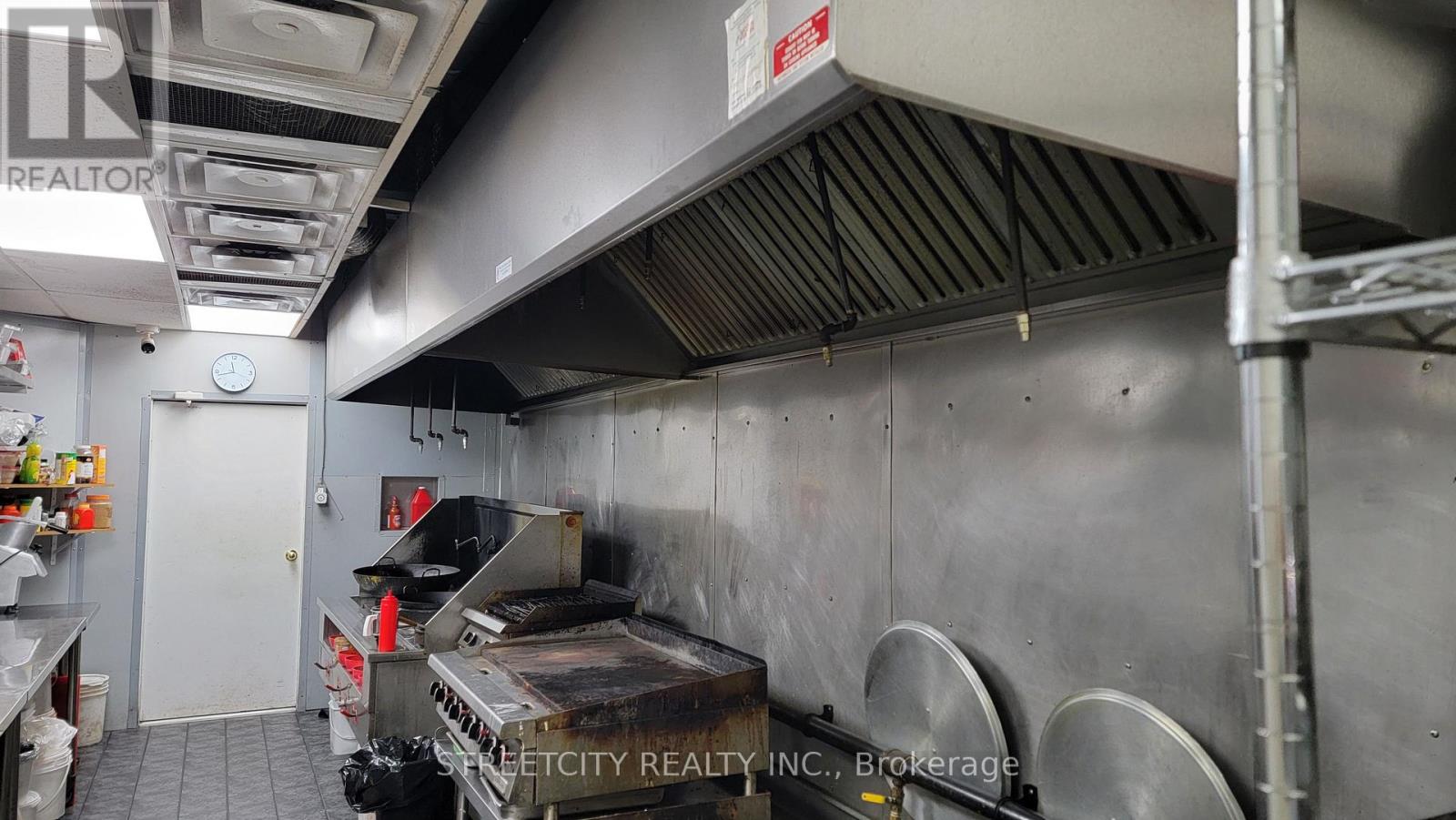 1016 Oxford Street E, London East, Ontario  N5Y 3K7 - Photo 9 - X12706056