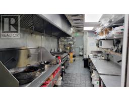 1016 OXFORD STREET E, London East, Ontario