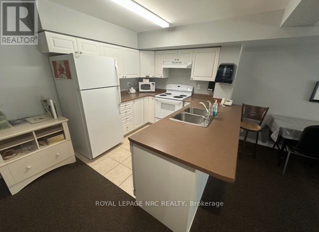 1417 - 330 Prince Charles Drive S, Welland, Ontario  L3C 7B3 - Photo 31 - X12486899