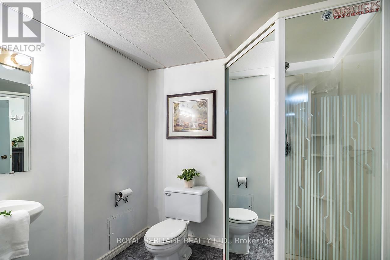 803 Oliva Street, Pickering, Ontario  L1W 2V9 - Photo 21 - E12702016