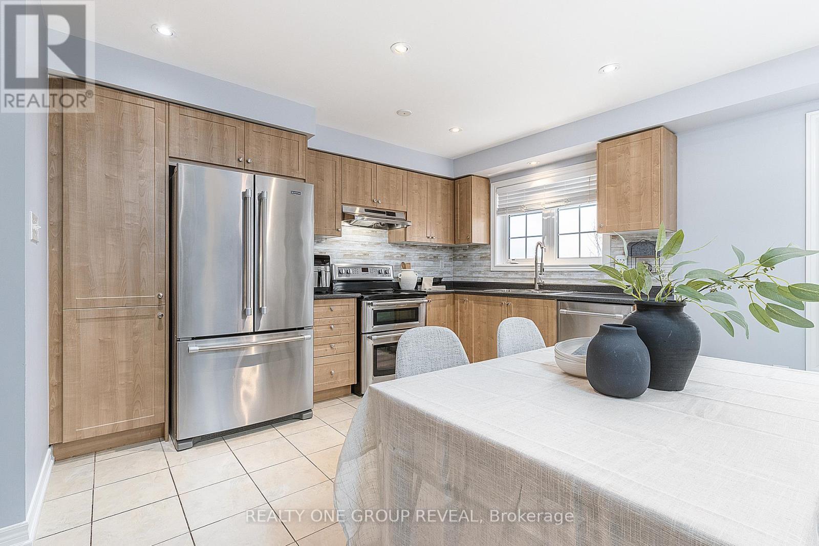 97 Devineridge Avenue, Ajax, Ontario  L1Z 0K6 - Photo 5 - E12706050