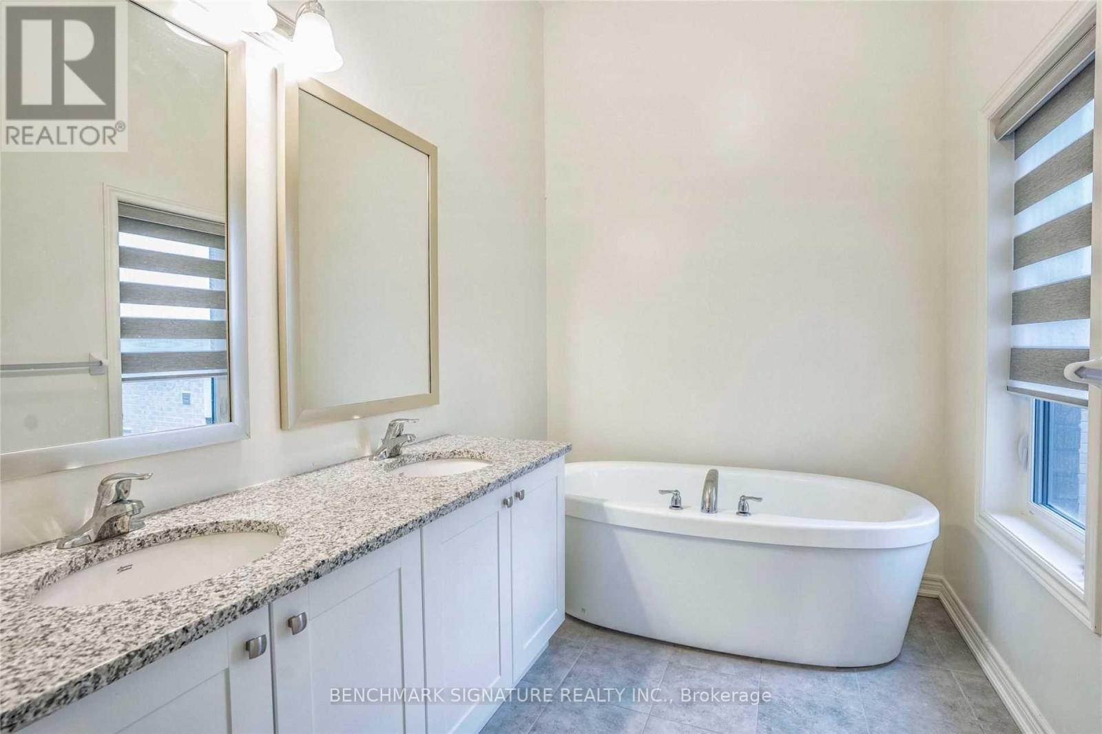 9432 Bayview Avenue, Richmond Hill, Ontario  L4C 5G9 - Photo 18 - N12706066