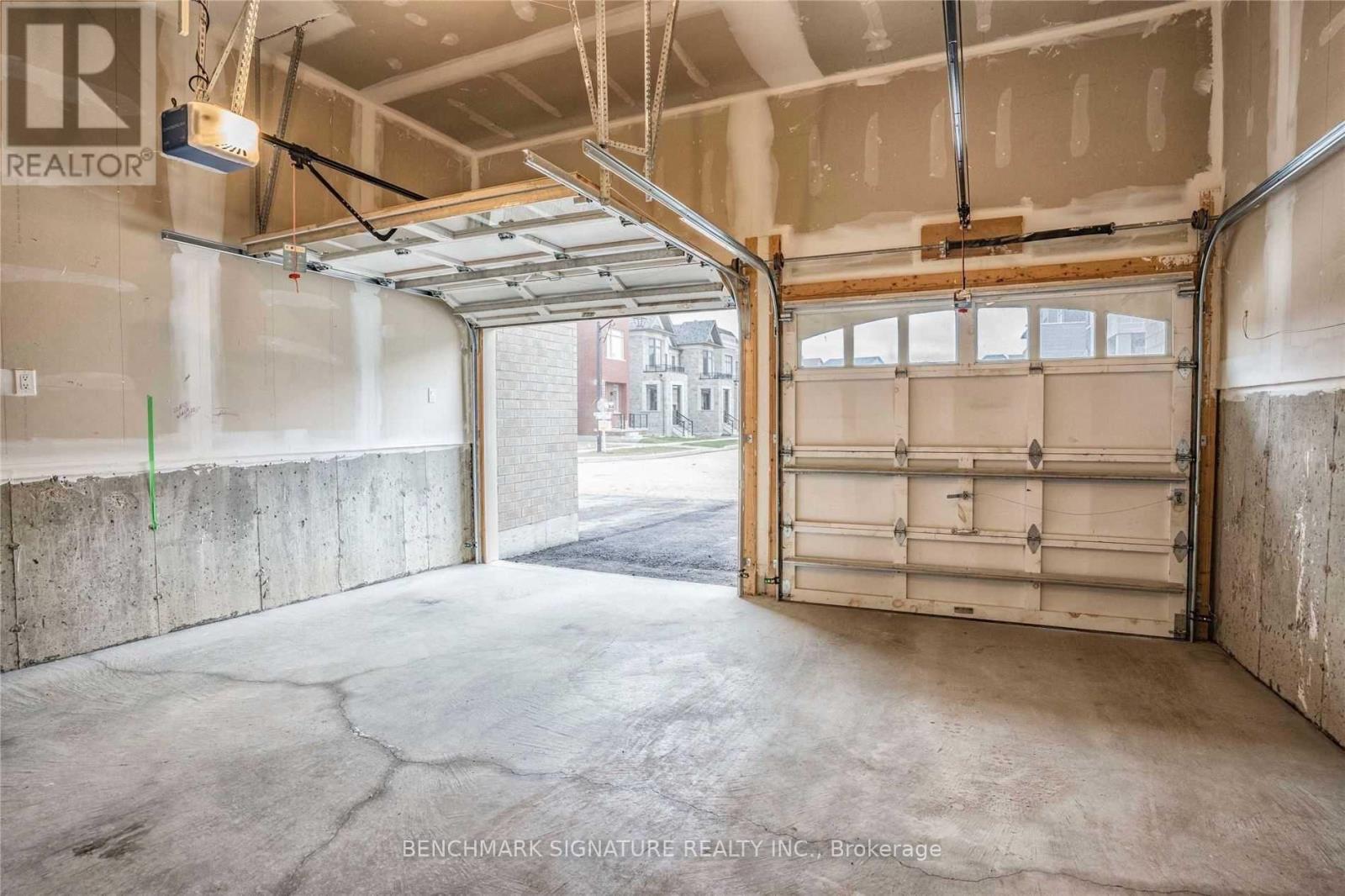 9432 Bayview Avenue, Richmond Hill, Ontario  L4C 5G9 - Photo 29 - N12706066