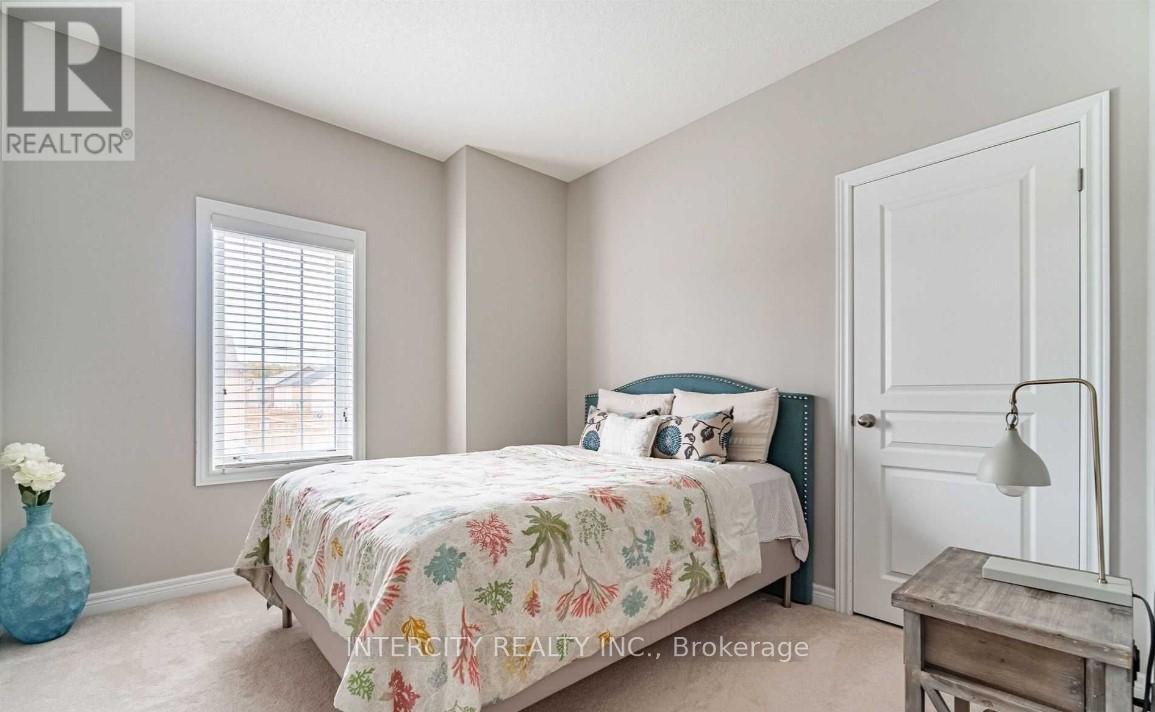 363 Robert Parkinson Drive, Brampton, Ontario  L7A 4C3 - Photo 18 - W12695388