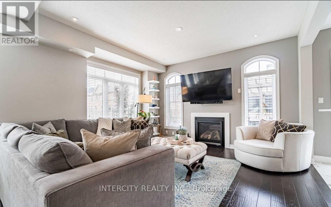 363 Robert Parkinson Drive, Brampton, Ontario  L7A 4C3 - Photo 34 - W12695388