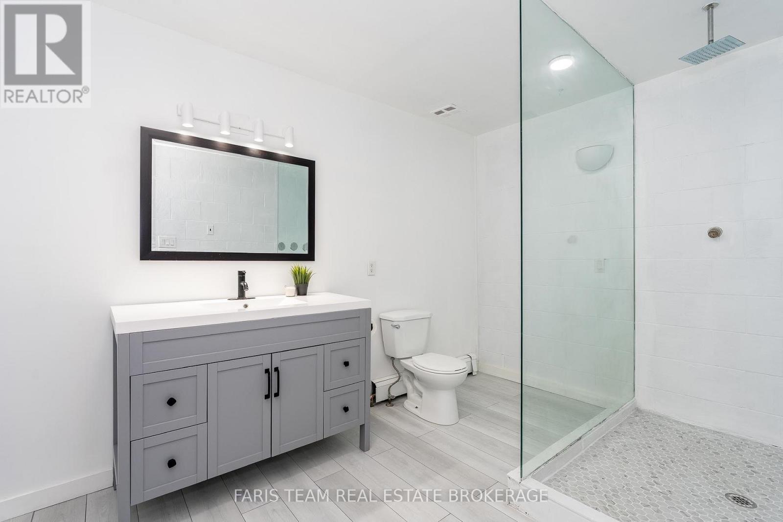 256 Knox Road E, Wasaga Beach, Ontario  L9Z 2T5 - Photo 15 - S12706028