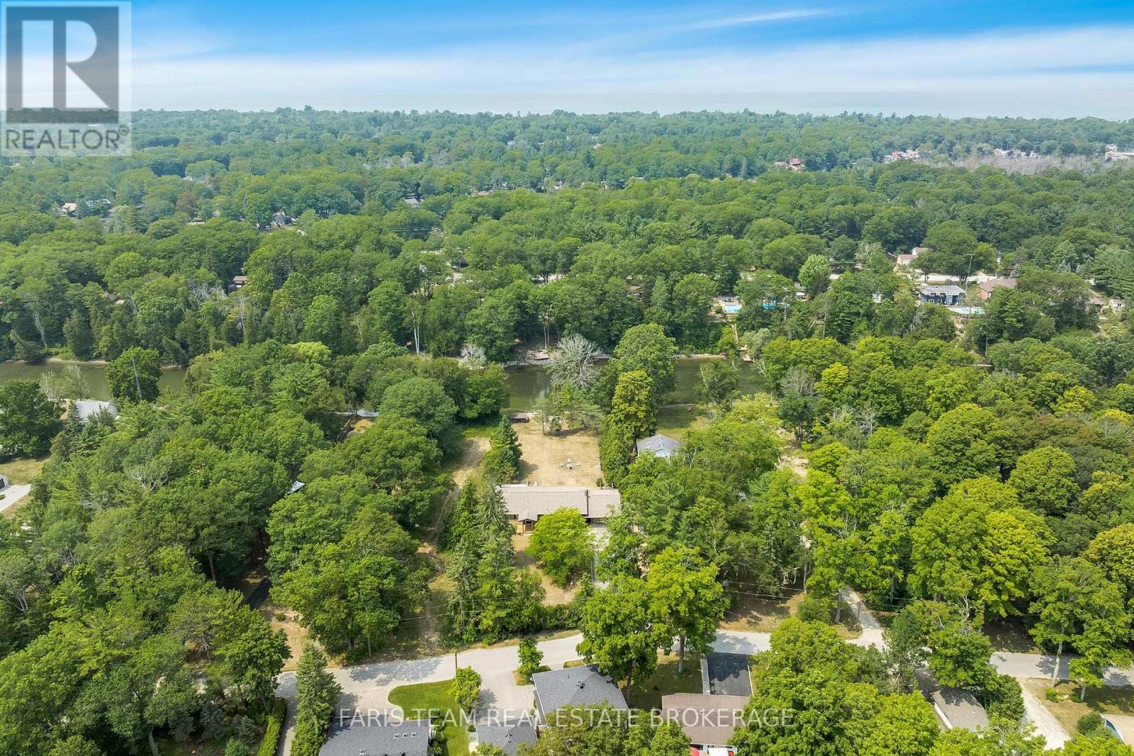 256 Knox Road E, Wasaga Beach, Ontario  L9Z 2T5 - Photo 40 - S12706028