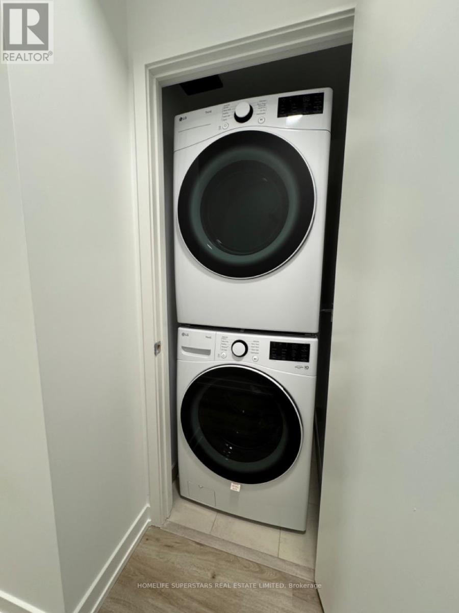 4701 - 395 Square One Drive, Mississauga, Ontario  L5B 0P6 - Photo 16 - W12706010