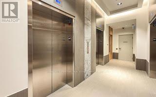 4701 - 395 Square One Drive, Mississauga, Ontario  L5B 0P6 - Photo 36 - W12706010