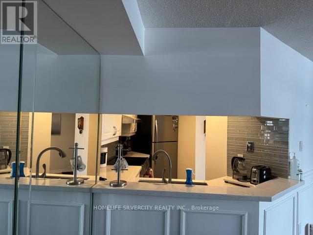 1103 - 250 Webb Drive, Mississauga, Ontario  L5B 3Z4 - Photo 17 - W12706042