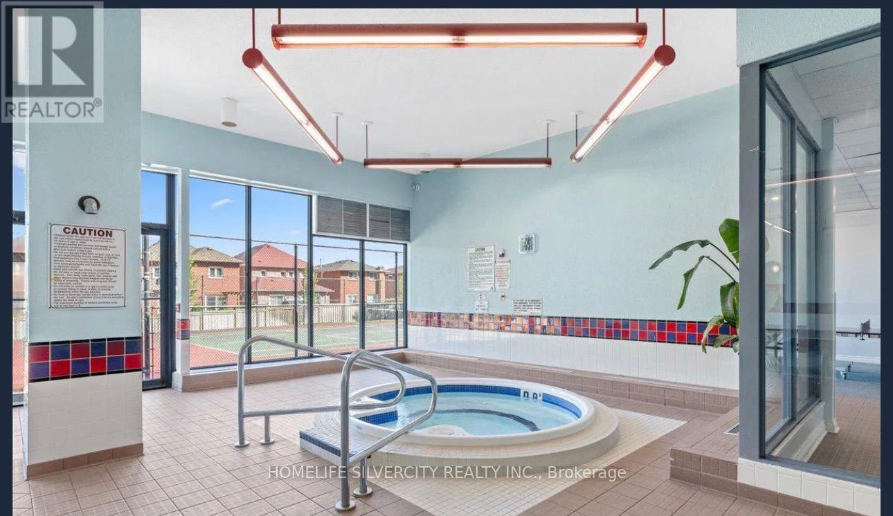 1103 - 250 Webb Drive, Mississauga, Ontario  L5B 3Z4 - Photo 6 - W12706042