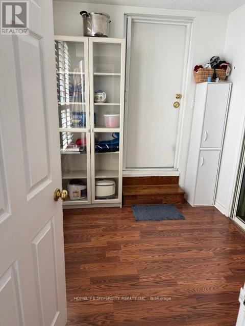 1103 - 250 Webb Drive, Mississauga, Ontario  L5B 3Z4 - Photo 7 - W12706042