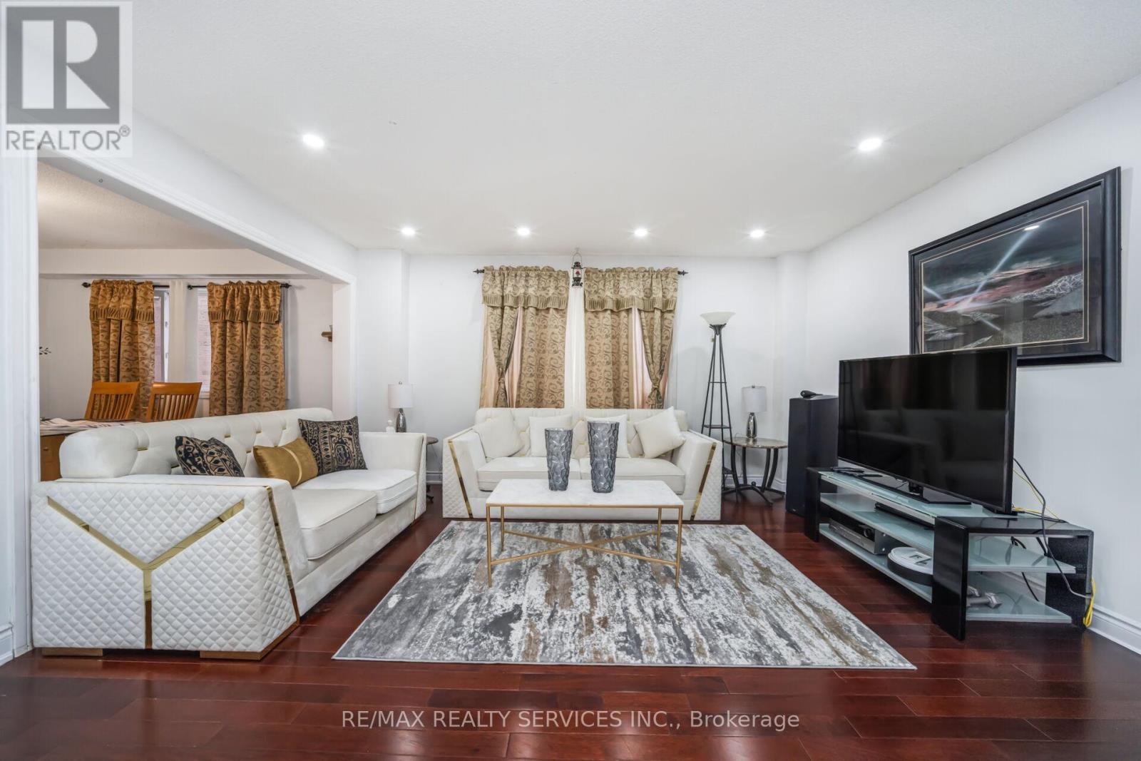 36 Merganser Crescent, Brampton, Ontario  L6W 4E7 - Photo 10 - W12706054