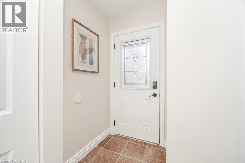 17 White Owl Crescent, Brantford, Ontario  N3P 1A1 - Photo 2 - 40793240