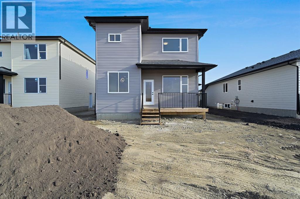3430 Victory Way, Olds, Alberta  T0M 0W0 - Photo 32 - A2270678