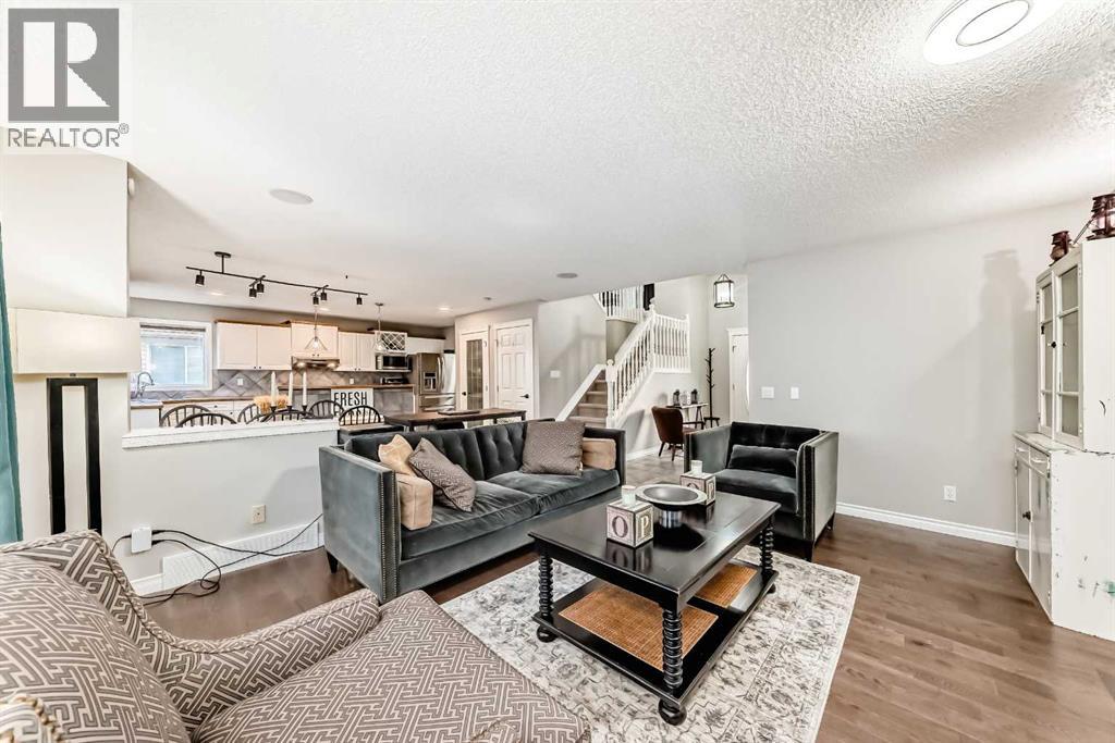 115 West Lakeview Circle, Chestermere, Alberta  T1X 1H7 - Photo 7 - A2278495