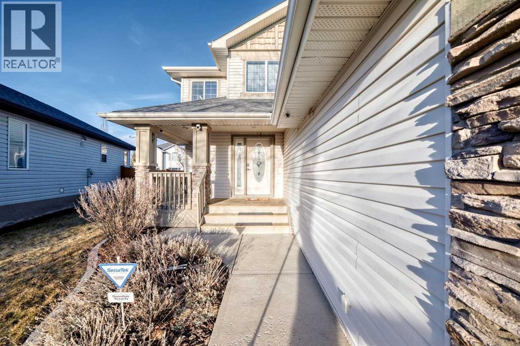 115 West Lakeview Circle, Chestermere, Alberta  T1X 1H7 - Photo 3 - A2278495