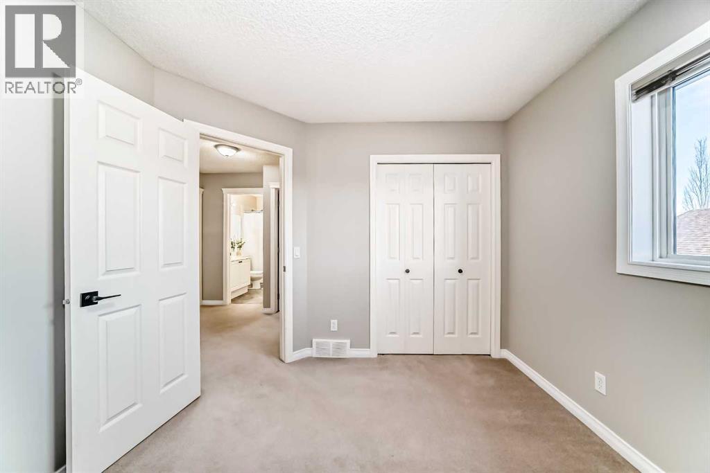 115 West Lakeview Circle, Chestermere, Alberta  T1X 1H7 - Photo 32 - A2278495