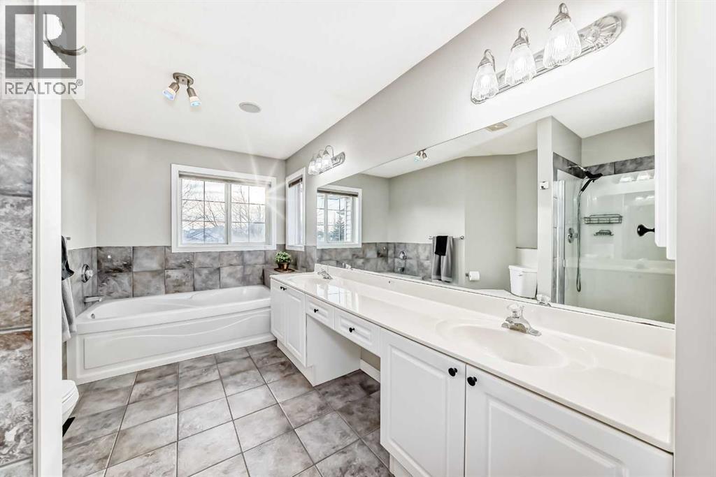 115 West Lakeview Circle, Chestermere, Alberta  T1X 1H7 - Photo 28 - A2278495