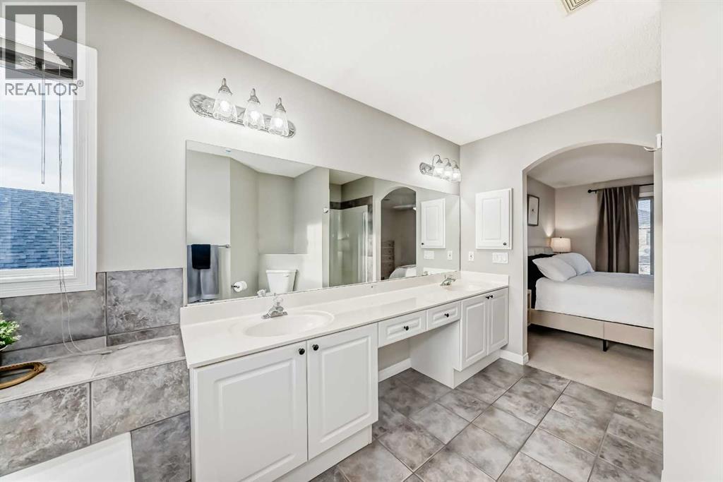 115 West Lakeview Circle, Chestermere, Alberta  T1X 1H7 - Photo 30 - A2278495