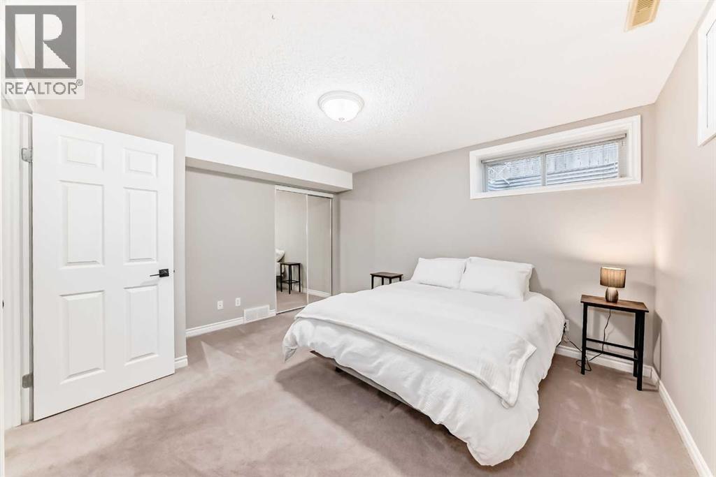 115 West Lakeview Circle, Chestermere, Alberta  T1X 1H7 - Photo 39 - A2278495