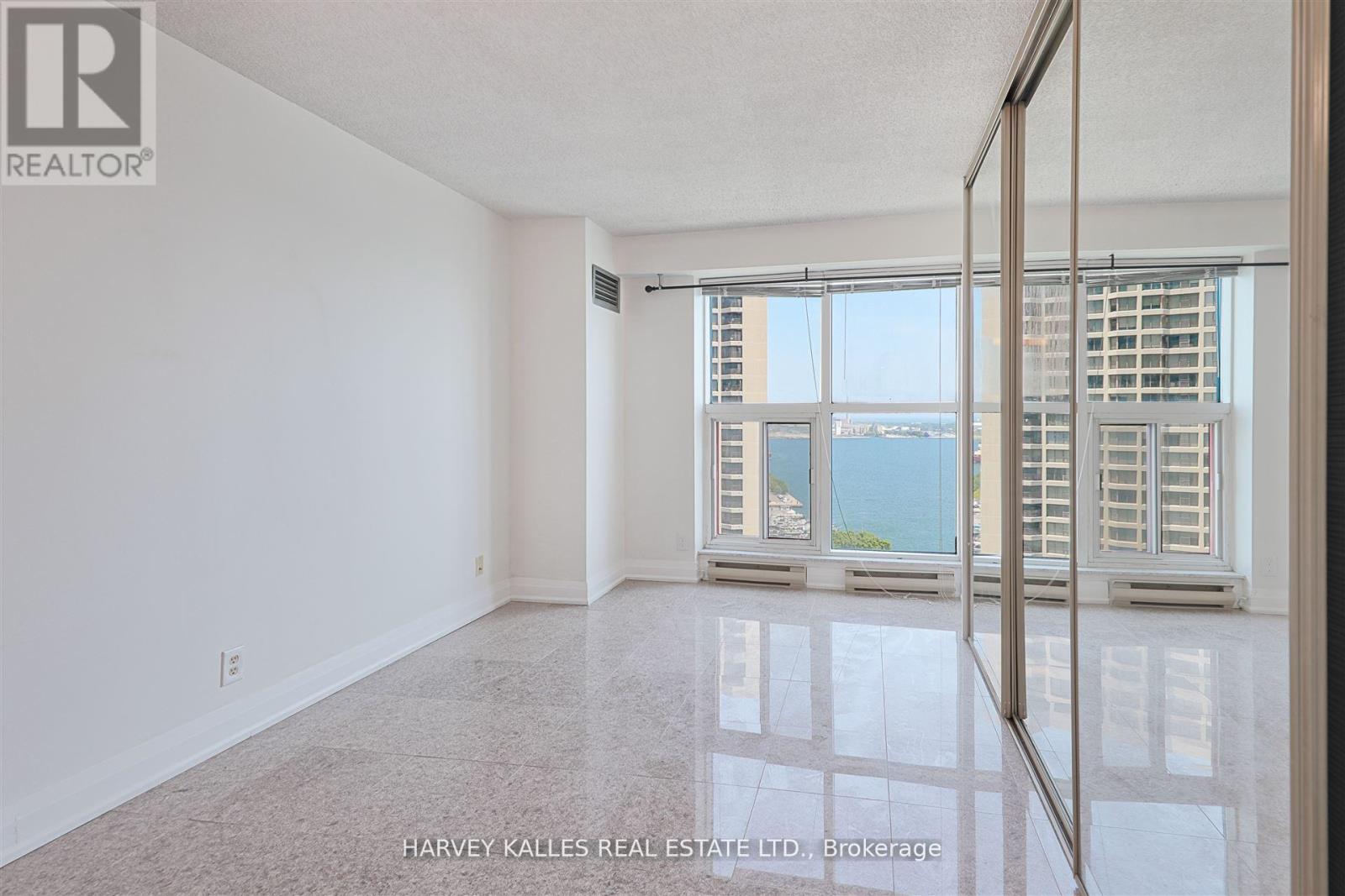 2506 - 99 Harbour Square, Toronto, Ontario  M5J 2H2 - Photo 22 - C12706110