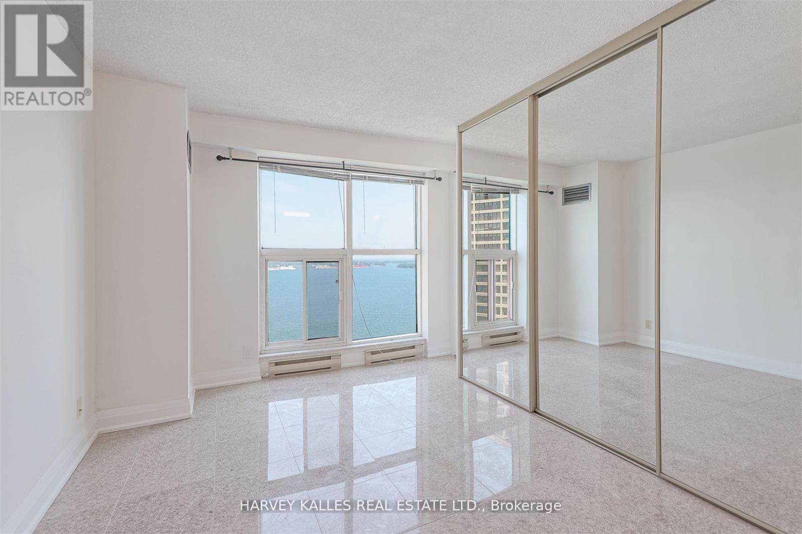 2506 - 99 Harbour Square, Toronto, Ontario  M5J 2H2 - Photo 23 - C12706110