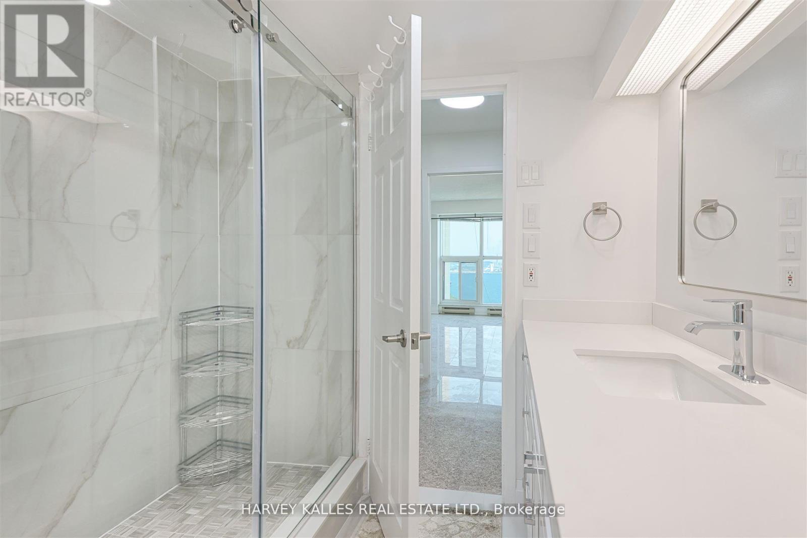 2506 - 99 Harbour Square, Toronto, Ontario  M5J 2H2 - Photo 27 - C12706110