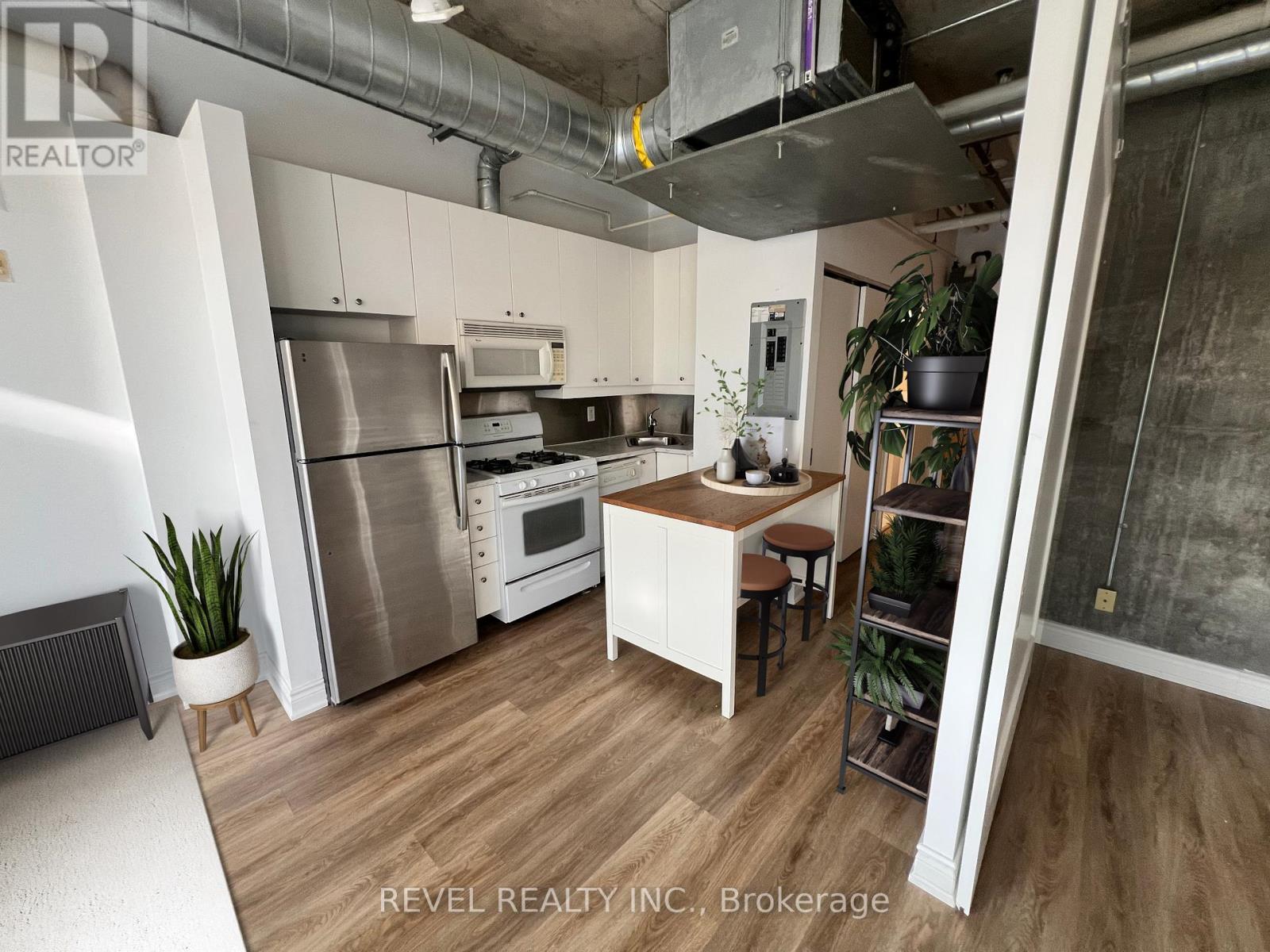 604 - 32 Stewart Street S, Toronto, Ontario  M5V 3T2 - Photo 8 - C12706122