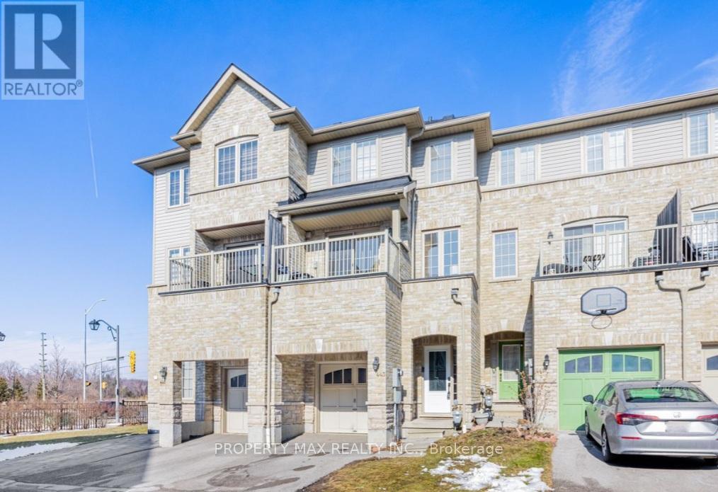 443 Rossland Road E, Ajax, Ontario  L1Z 0K8 - Photo 2 - E12706114