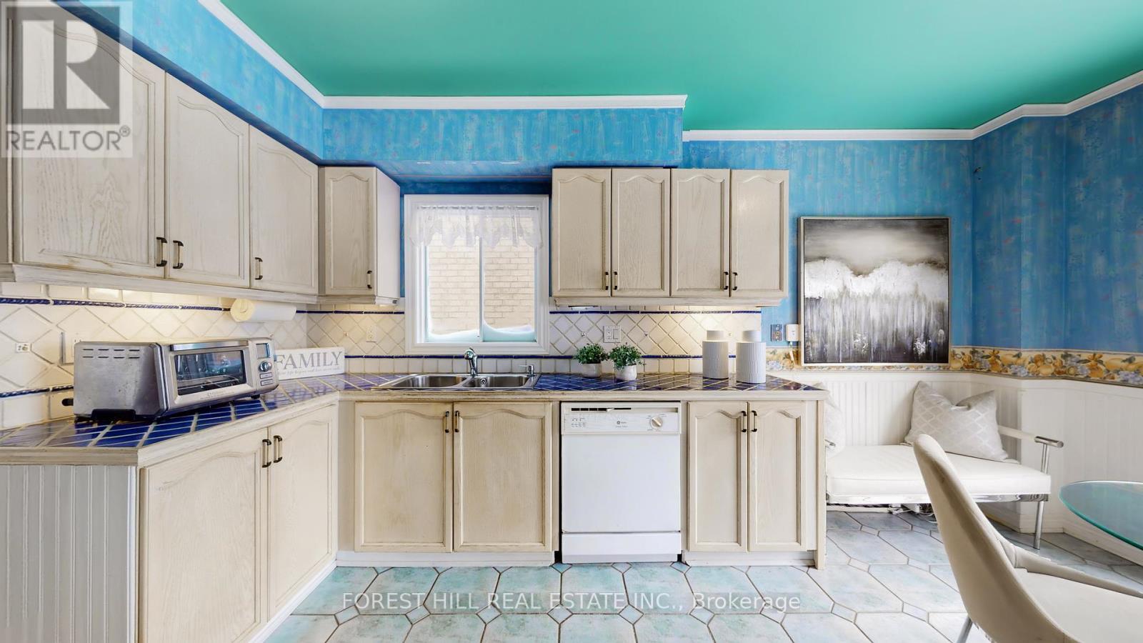 23 Red Rock Drive, Richmond Hill, Ontario  L4C 0E4 - Photo 16 - N12706078