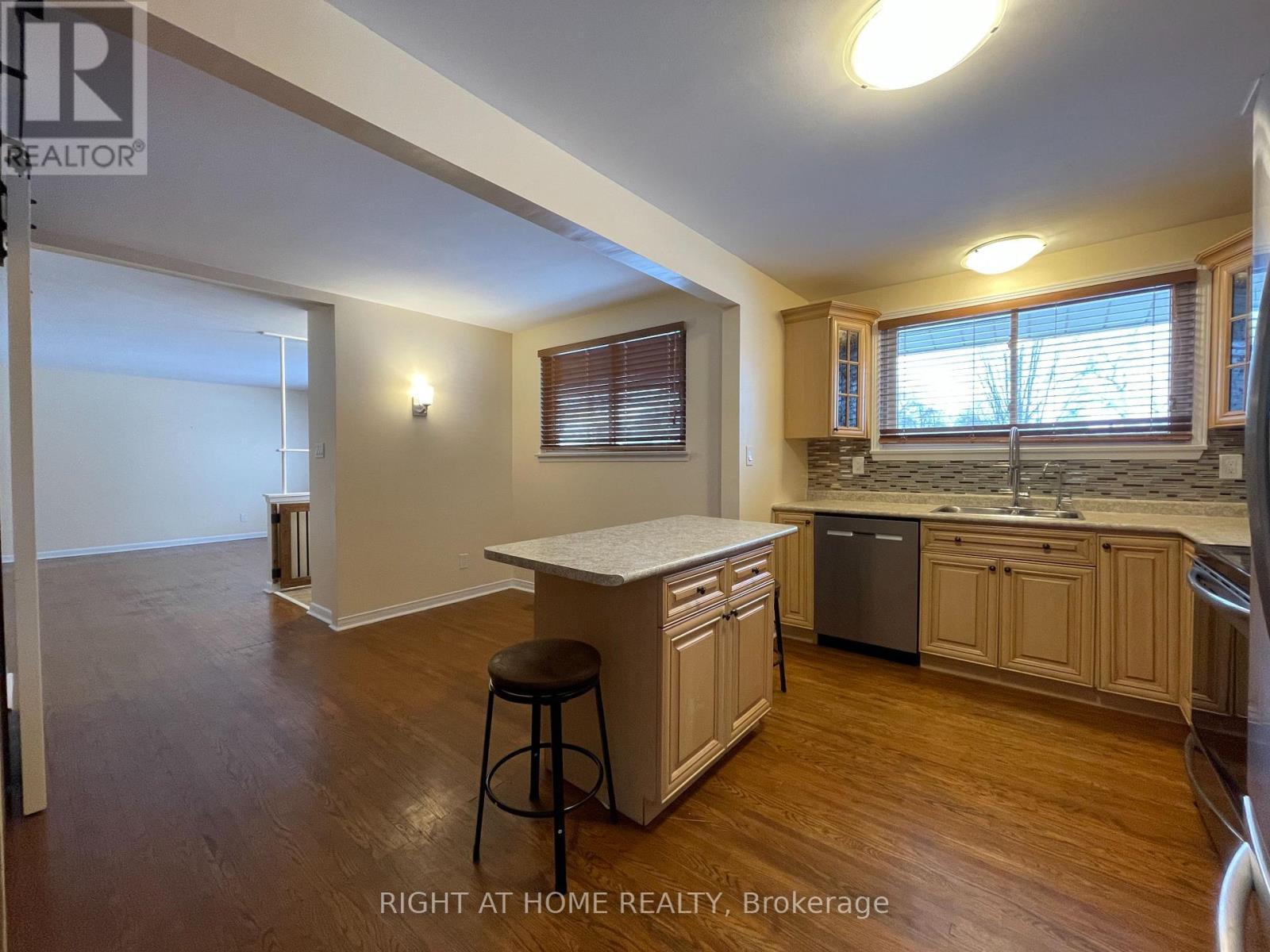 345 Maplewood Crescent, Milton, Ontario  L9T 2G1 - Photo 12 - W12705780