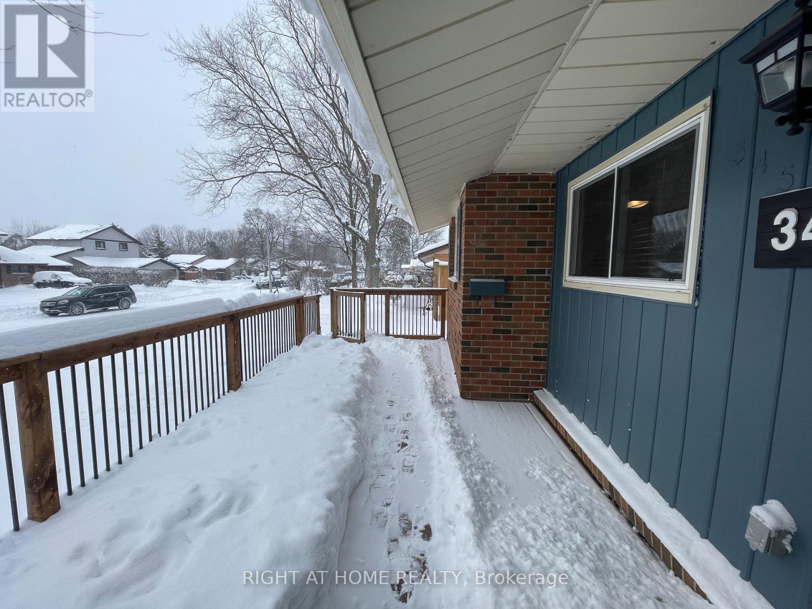 345 Maplewood Crescent, Milton, Ontario  L9T 2G1 - Photo 2 - W12705780