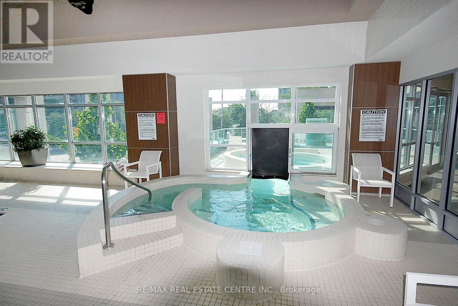 1604 - 1 Elm Drive W, Mississauga, Ontario  L5B 4M1 - Photo 15 - W12706092