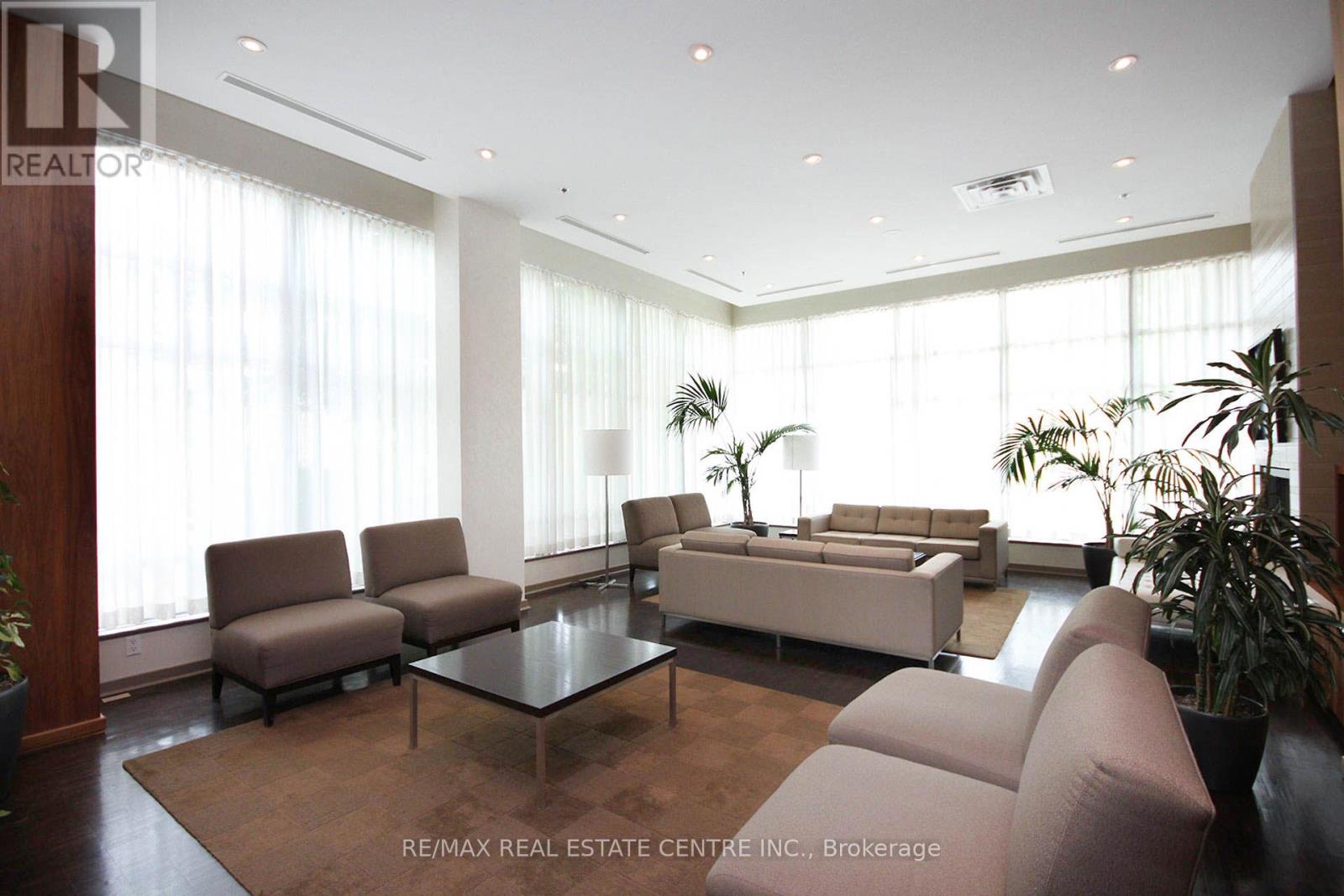 1604 - 1 Elm Drive W, Mississauga, Ontario  L5B 4M1 - Photo 7 - W12706092