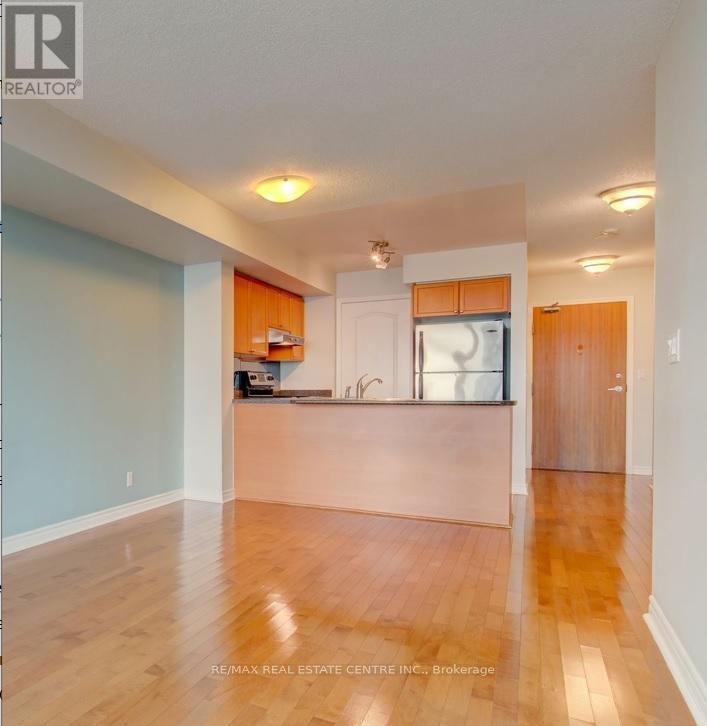 1604 - 1 Elm Drive W, Mississauga, Ontario  L5B 4M1 - Photo 9 - W12706092