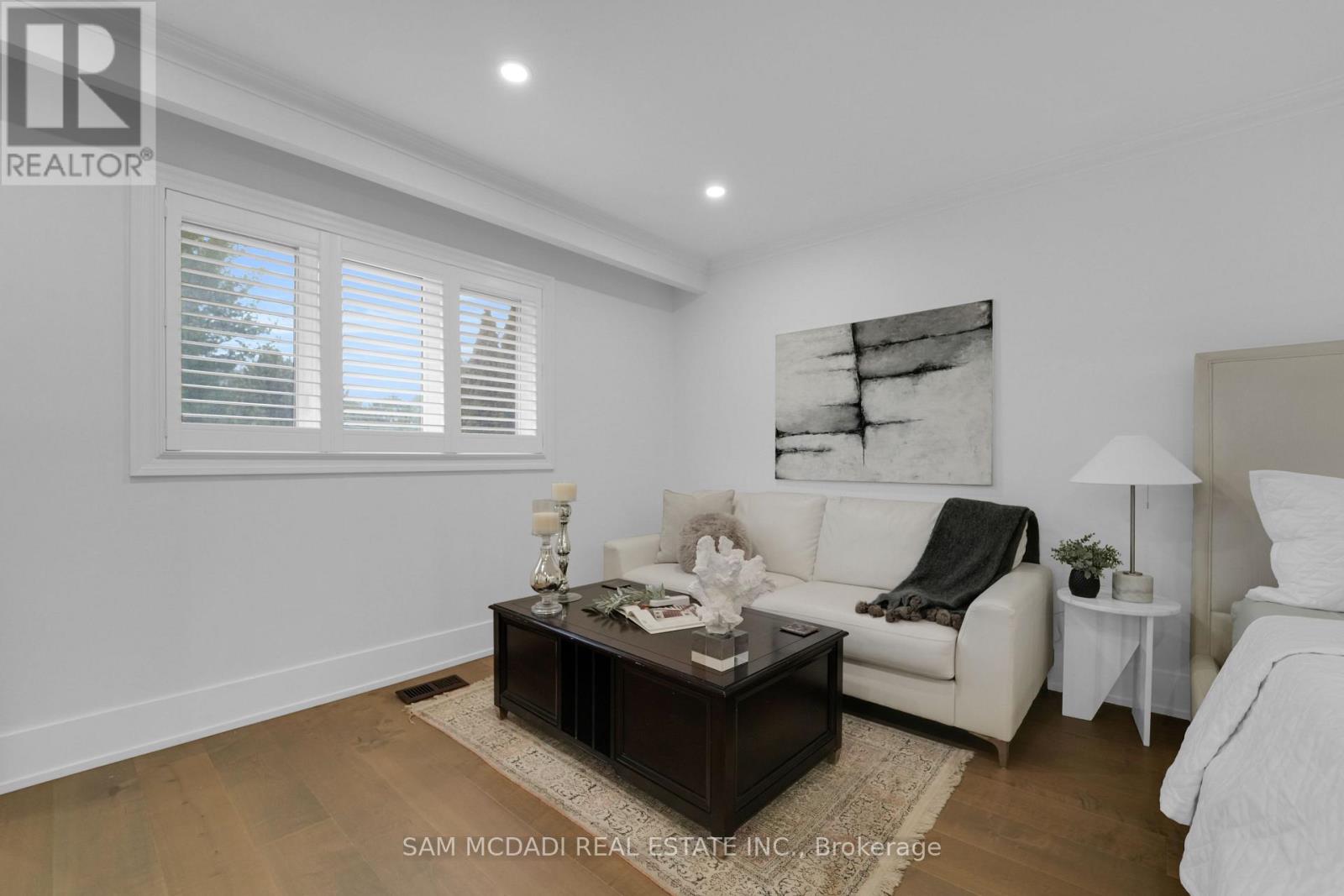 807 Indian Road, Mississauga, Ontario  L5H 1R4 - Photo 24 - W12706108