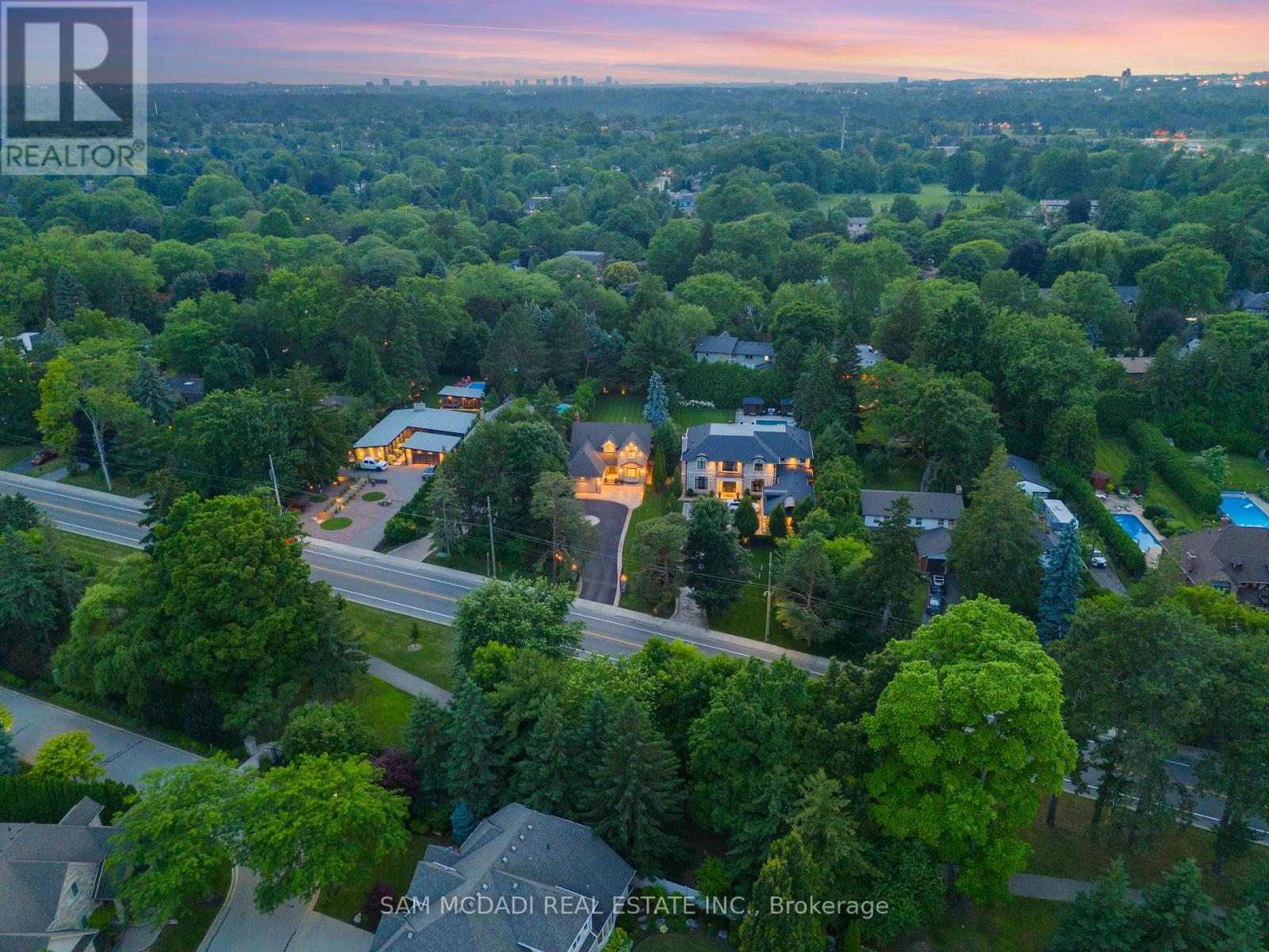 807 Indian Road, Mississauga, Ontario  L5H 1R4 - Photo 50 - W12706108