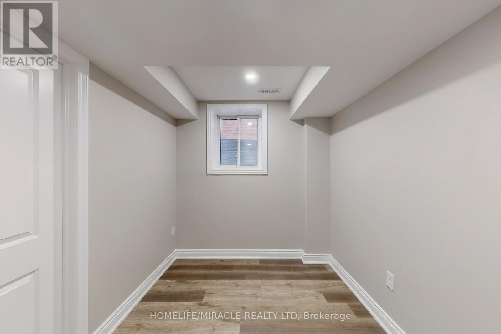 Bsmnt - 328 Dalgleish Gardens, Milton, Ontario  L9T 6Z6 - Photo 12 - W12706124