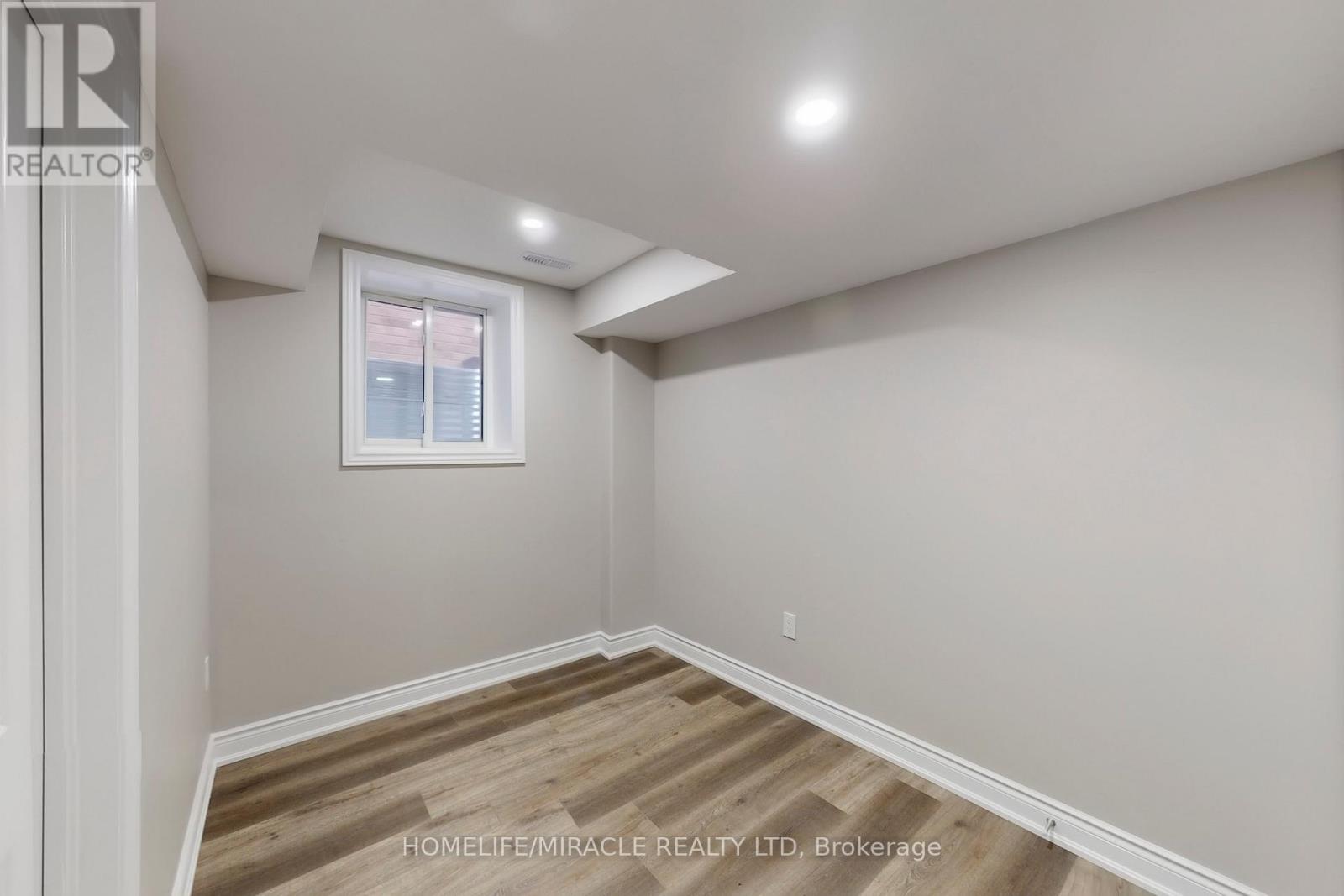 Bsmnt - 328 Dalgleish Gardens, Milton, Ontario  L9T 6Z6 - Photo 13 - W12706124