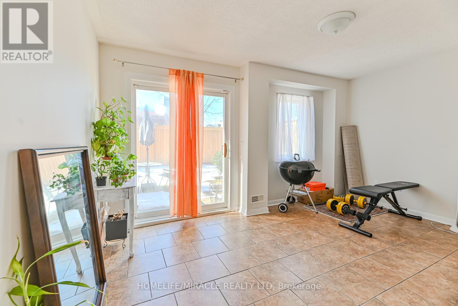 98 - 1128 Dundas Street W, Mississauga, Ontario  L5C 1E1 - Photo 24 - W12706128