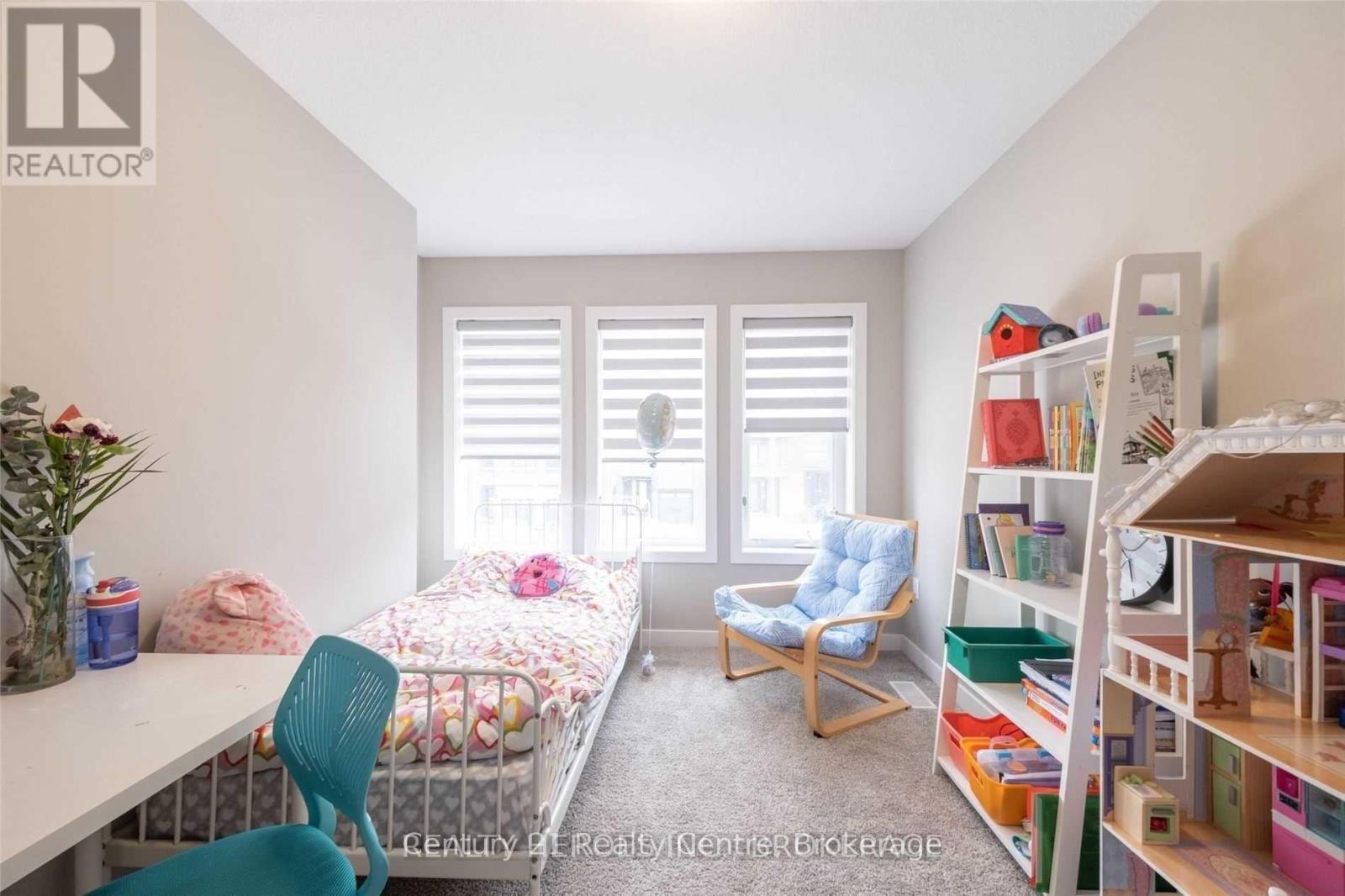 915 Robert Ferrie Drive, Kitchener, Ontario  N2R 0P2 - Photo 11 - X12706098