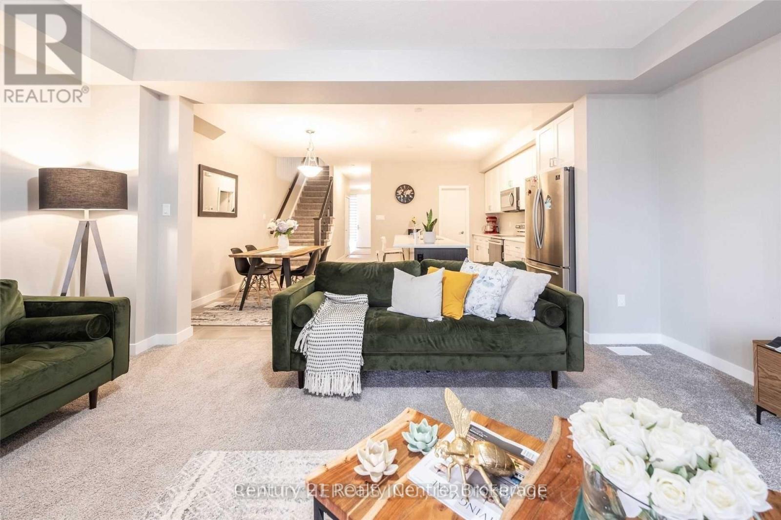 915 Robert Ferrie Drive, Kitchener, Ontario  N2R 0P2 - Photo 28 - X12706098