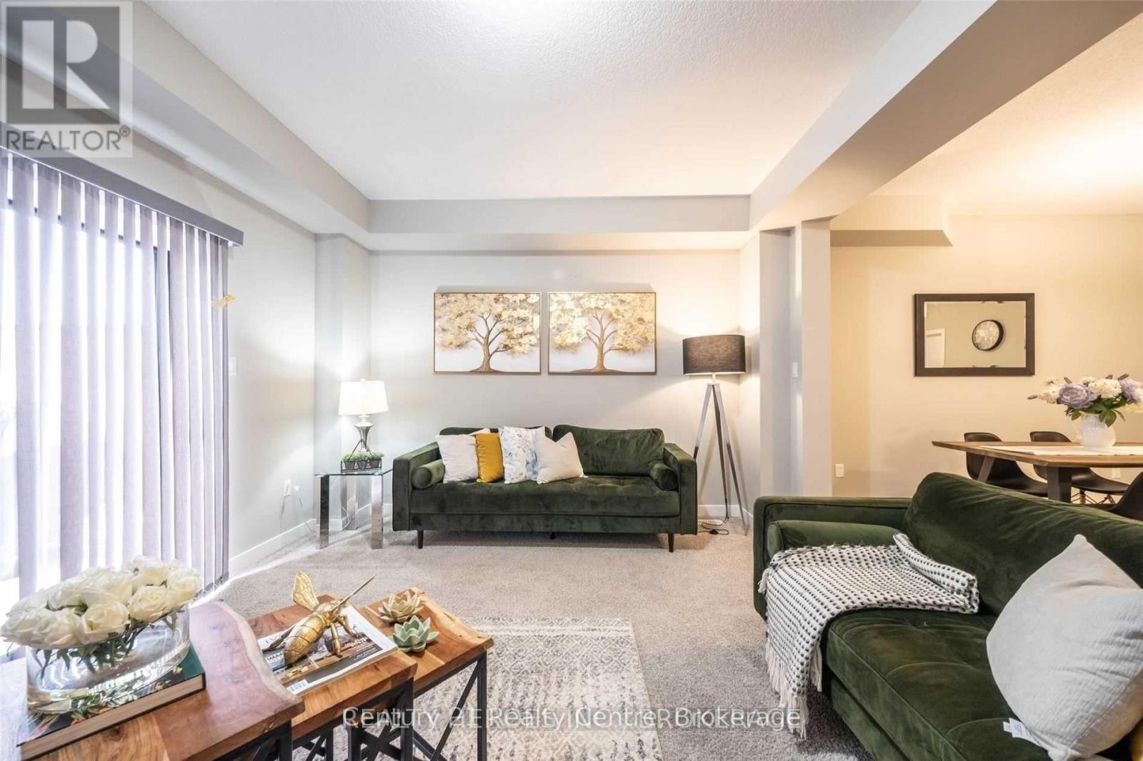 915 Robert Ferrie Drive, Kitchener, Ontario  N2R 0P2 - Photo 4 - X12706098