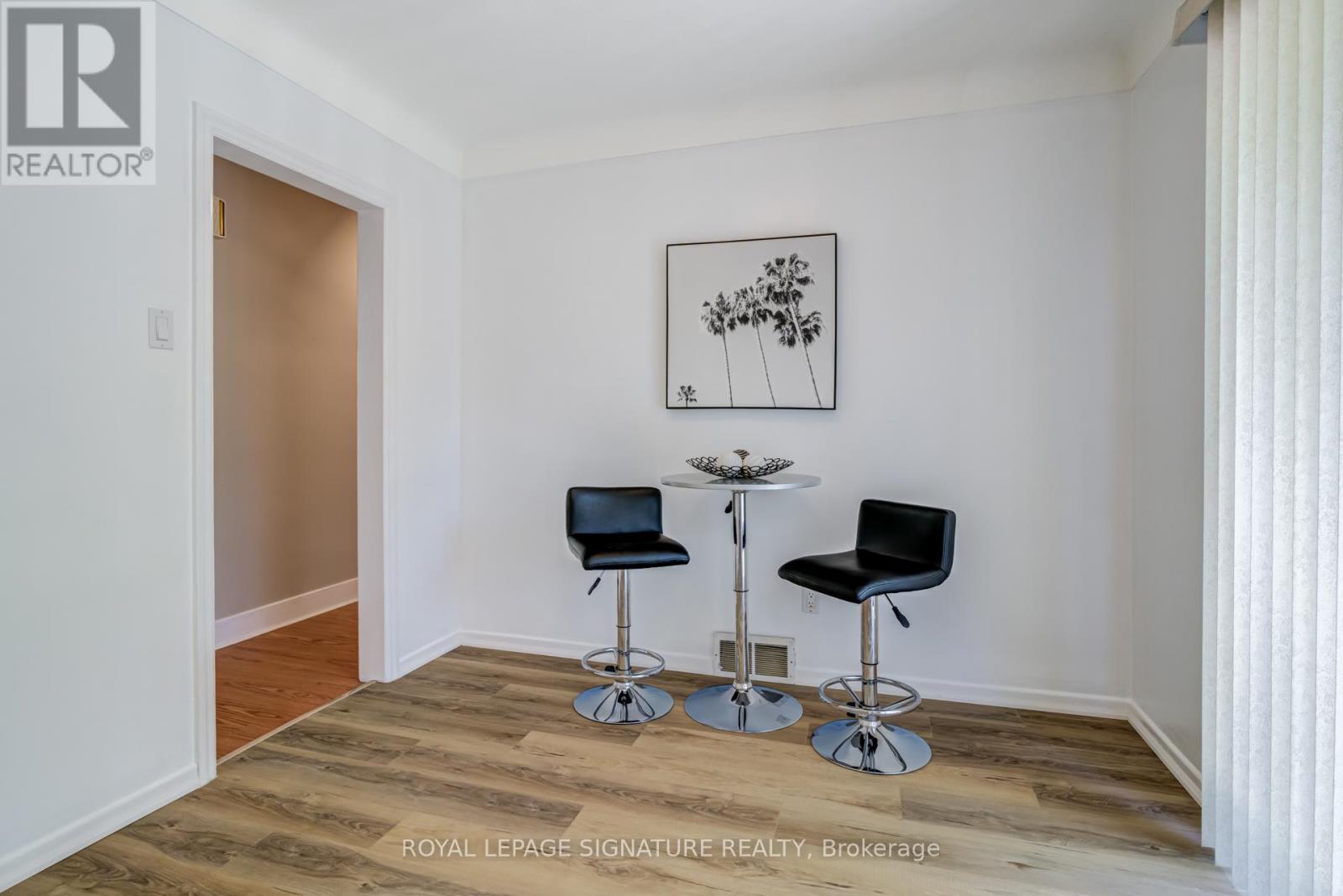 14 Caroline Street, St. Catharines, Ontario  L2T 3G1 - Photo 14 - X12706104