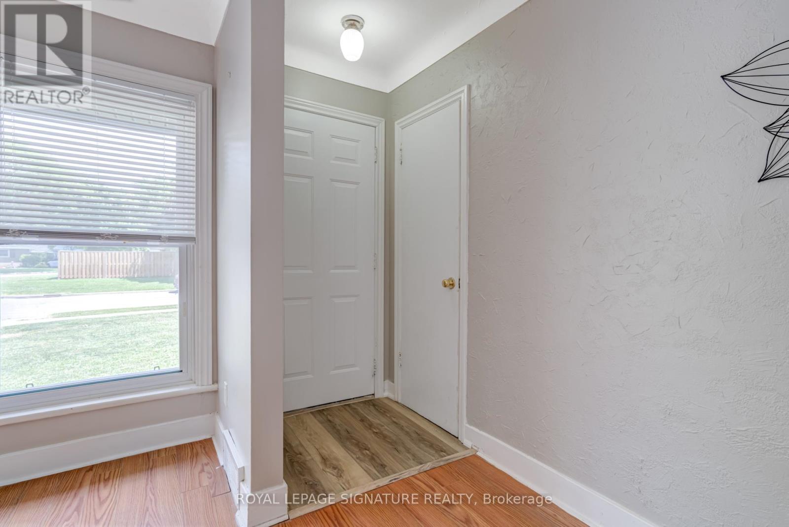 14 Caroline Street, St. Catharines, Ontario  L2T 3G1 - Photo 7 - X12706104